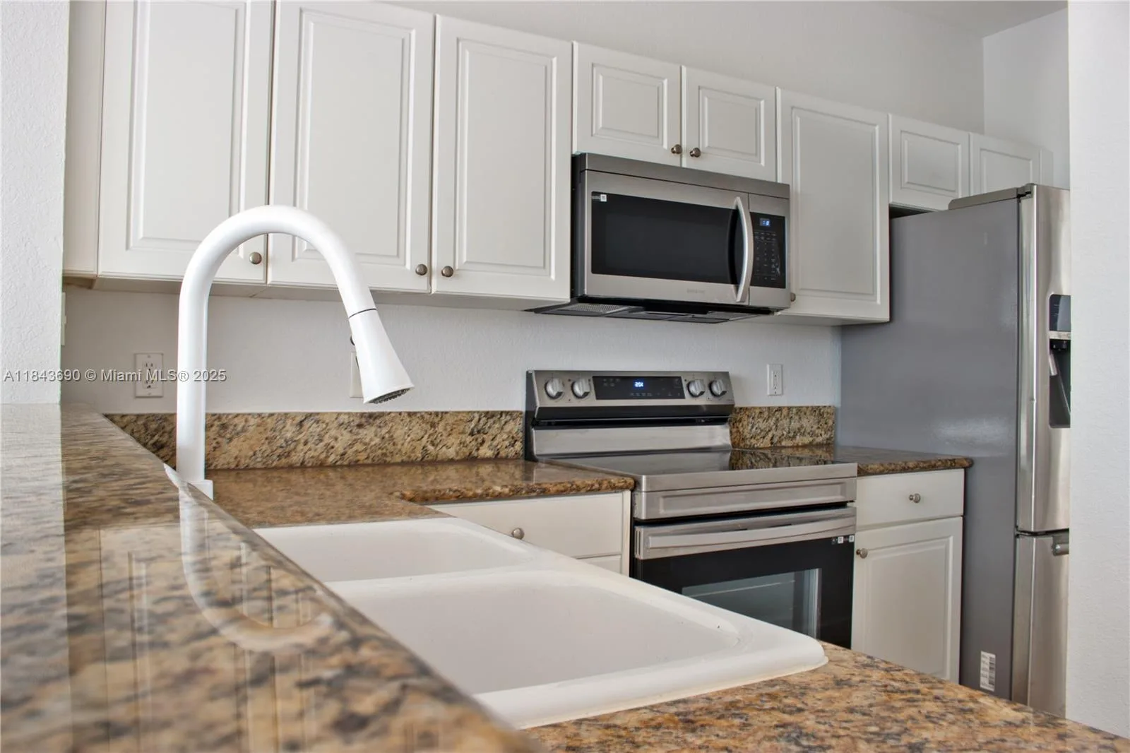153 SE 28th Pl # 3, Homestead, FL 33033 photo 8