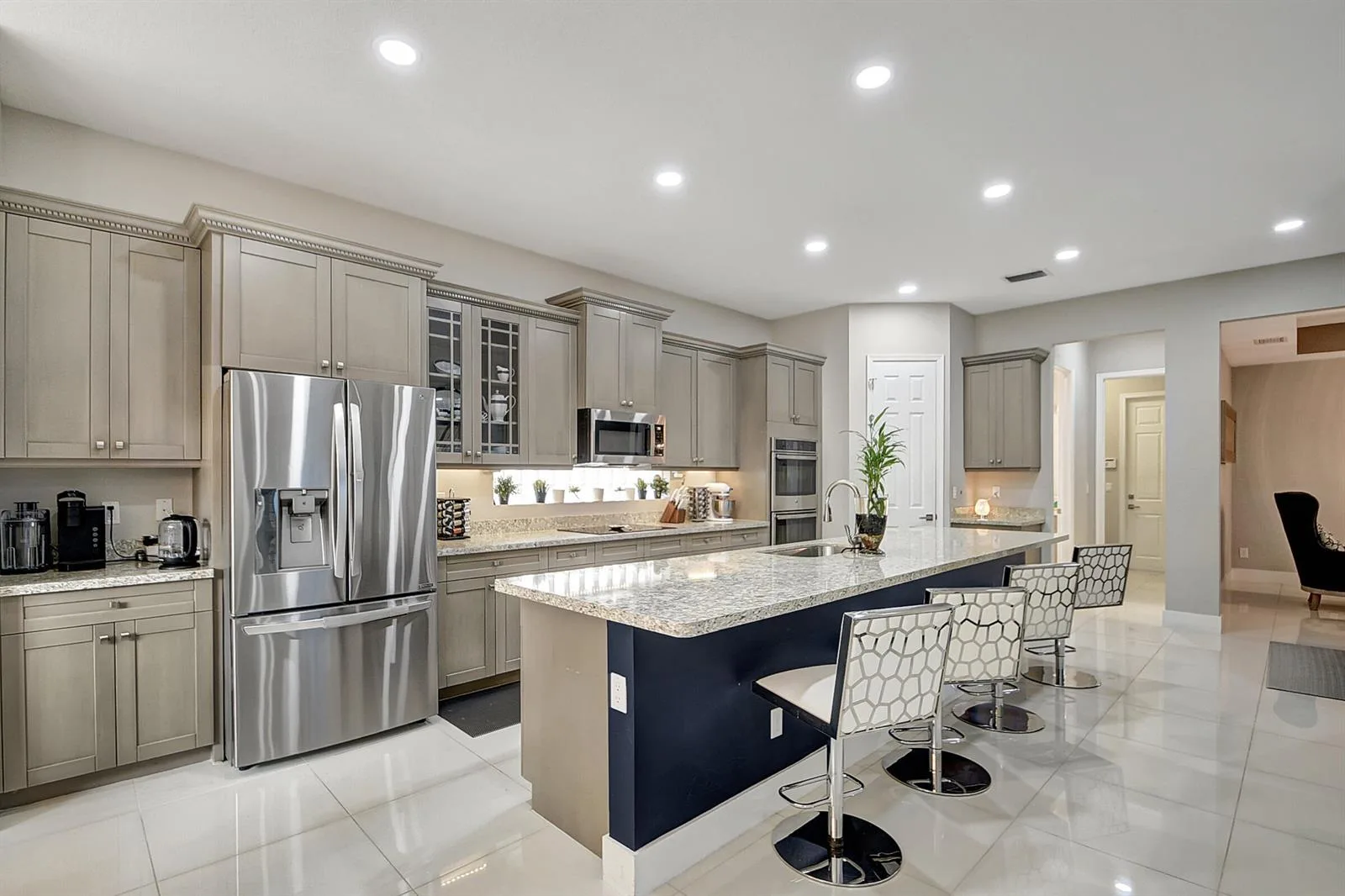 8952 Cypress Grove Lane, Royal Palm Beach, FL 33436