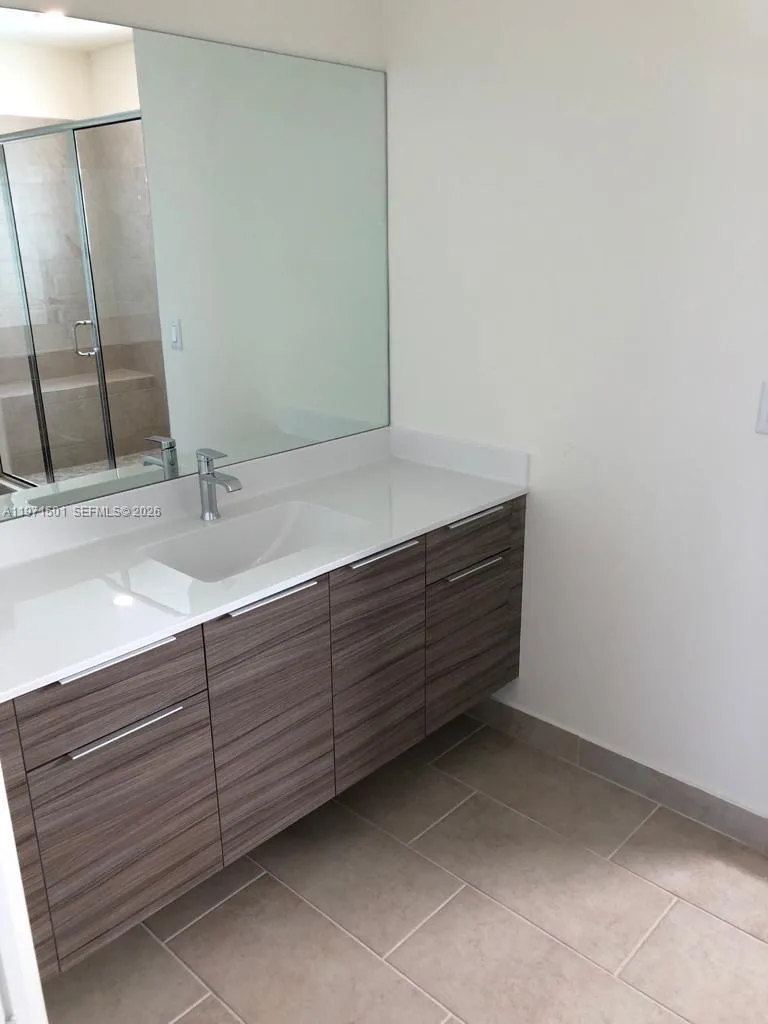 16045 NW 87th Ct, Miami Lakes, FL 33018 photo 3