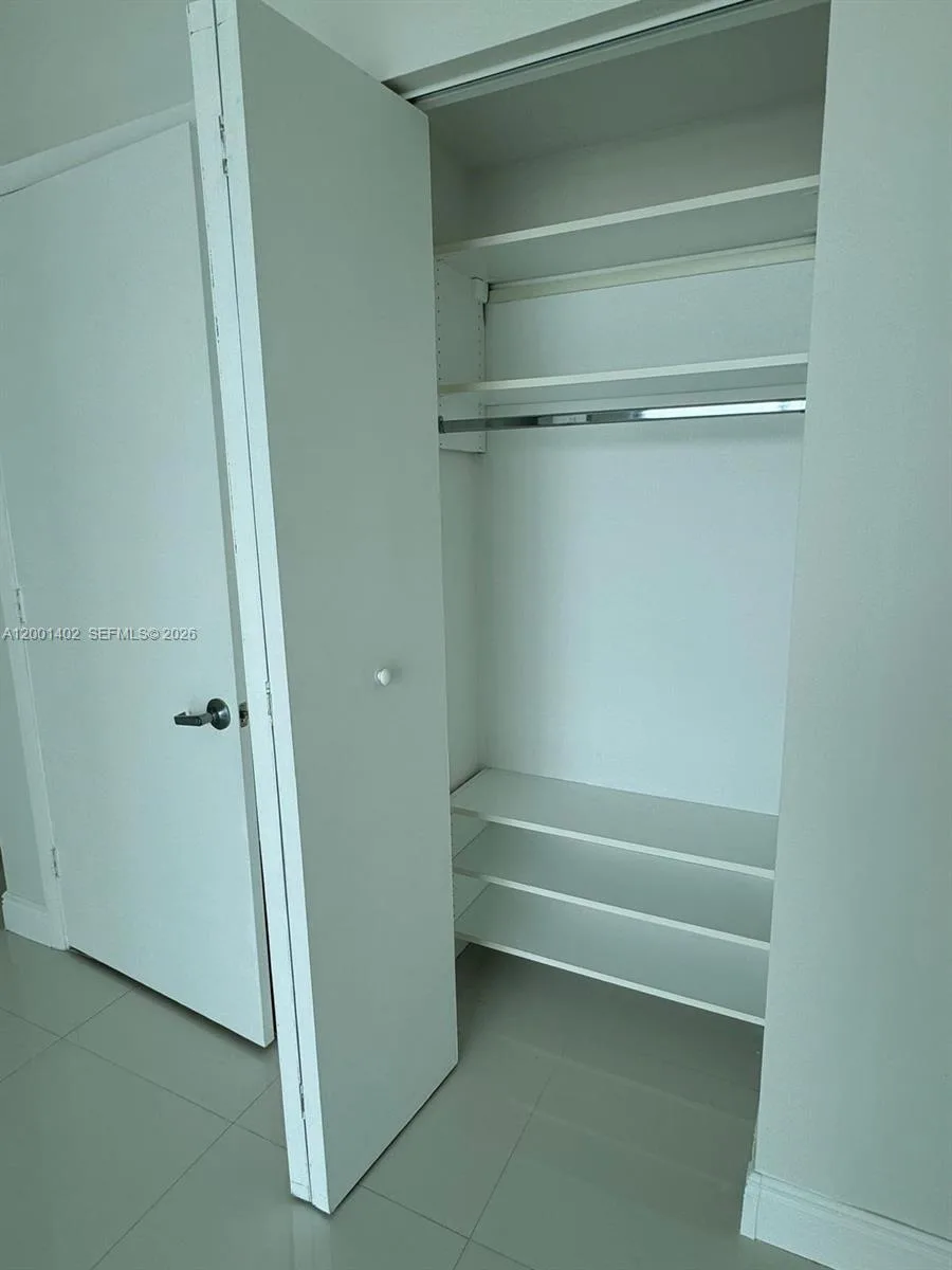 350 S Miami Ave # 1415, Miami, FL 33130 photo 9