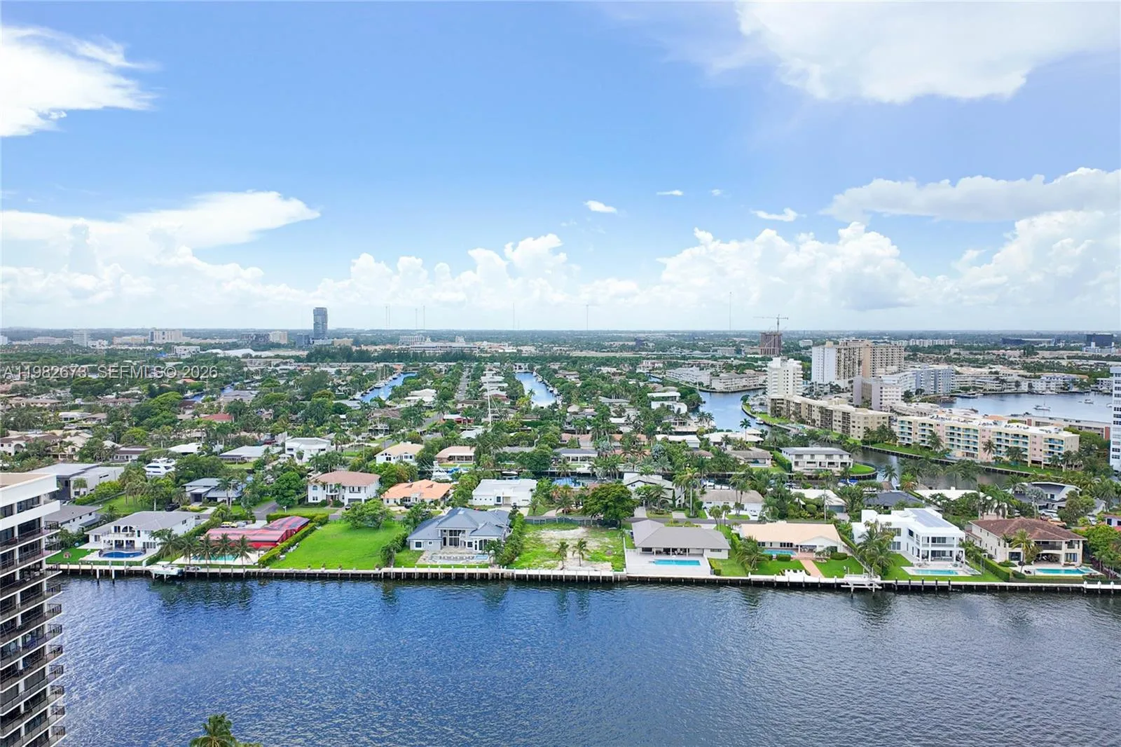 1985 S Ocean Dr # 22E, Hallandale Beach, FL 33009
