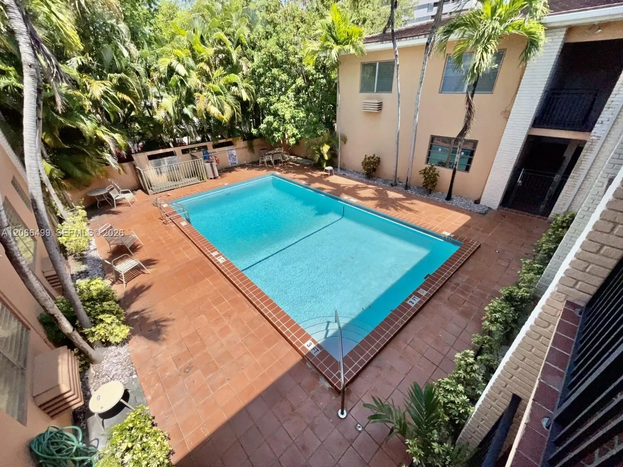218 Santillane Ave # 21, Coral Gables, FL 33134 photo 2