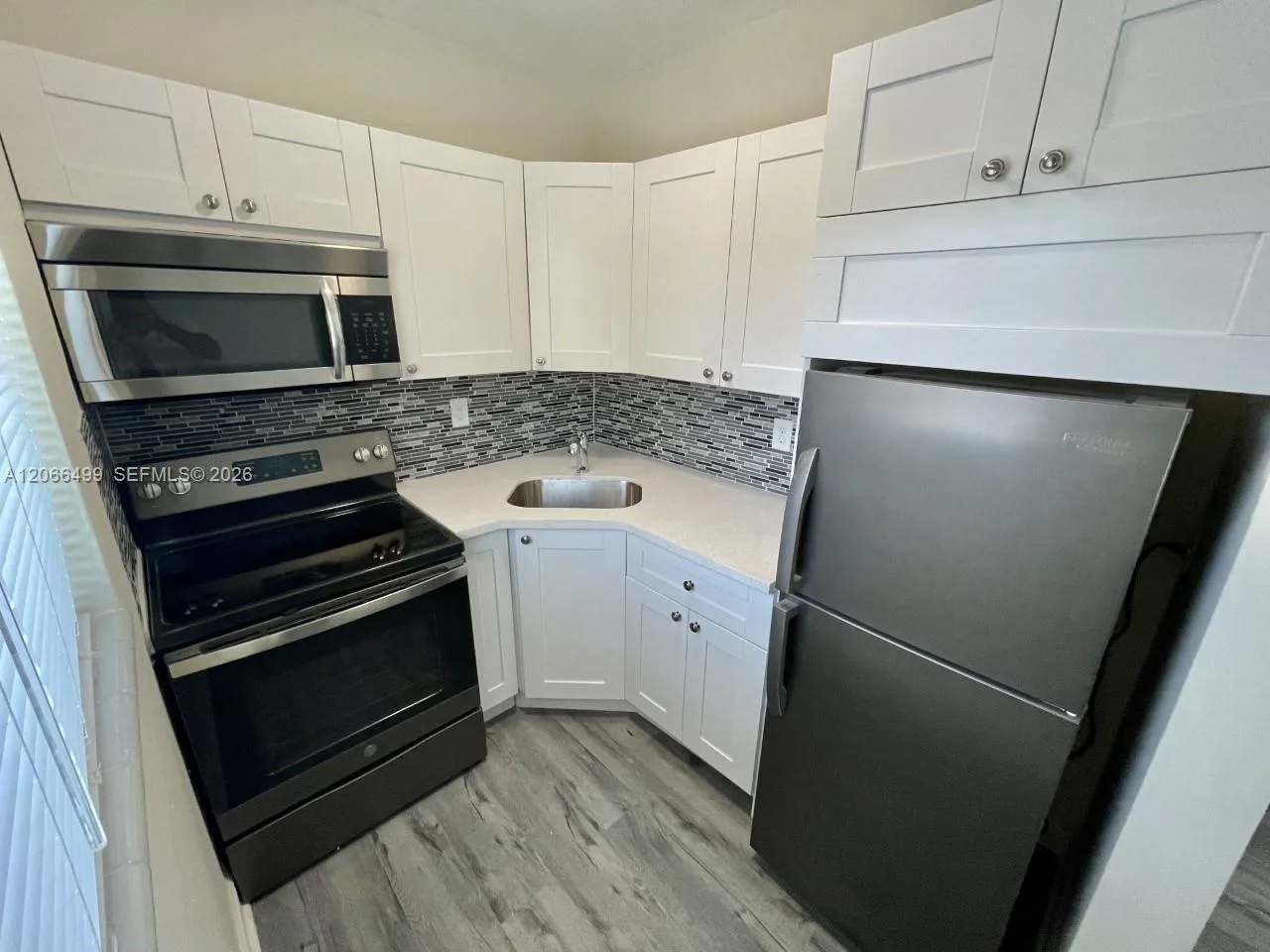 218 Santillane Ave # 21, Coral Gables, FL 33134 photo 9