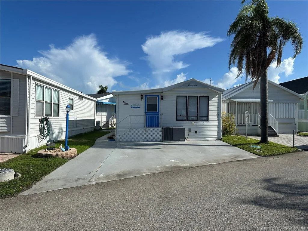 664 Nettles Boulevard, Jensen Beach, FL 34957