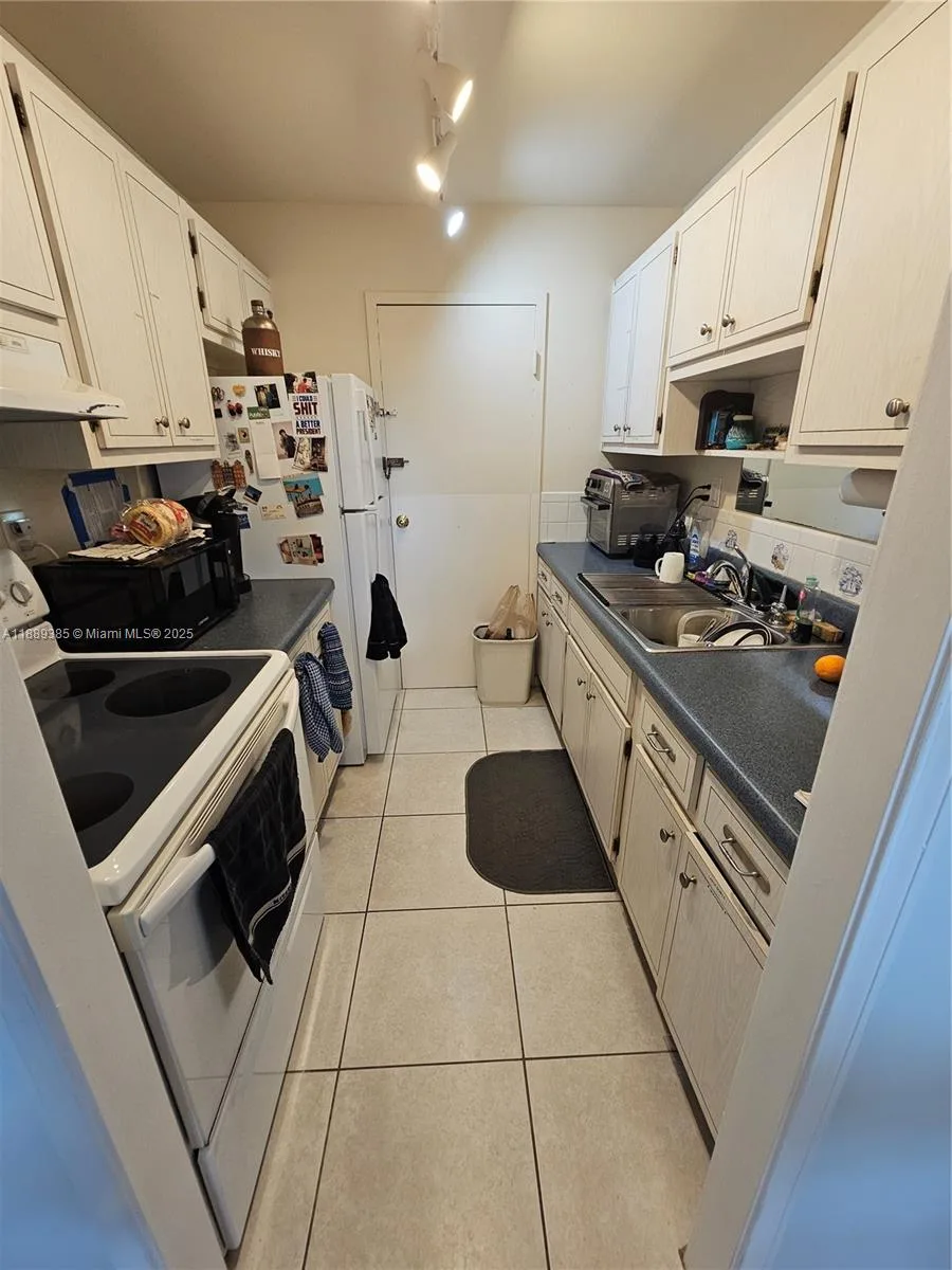 900 NE 18th Ave # 709, Fort Lauderdale, FL 33304 photo 9