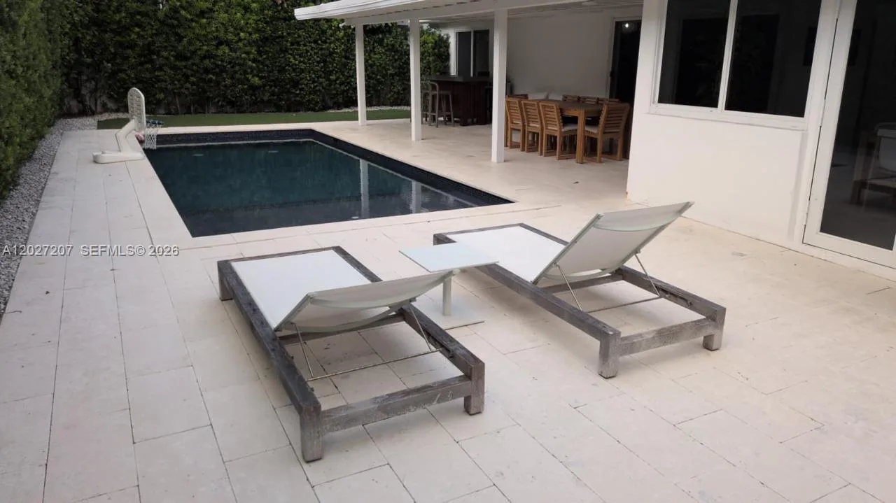 665 Allendale Rd, Key Biscayne, FL 33149