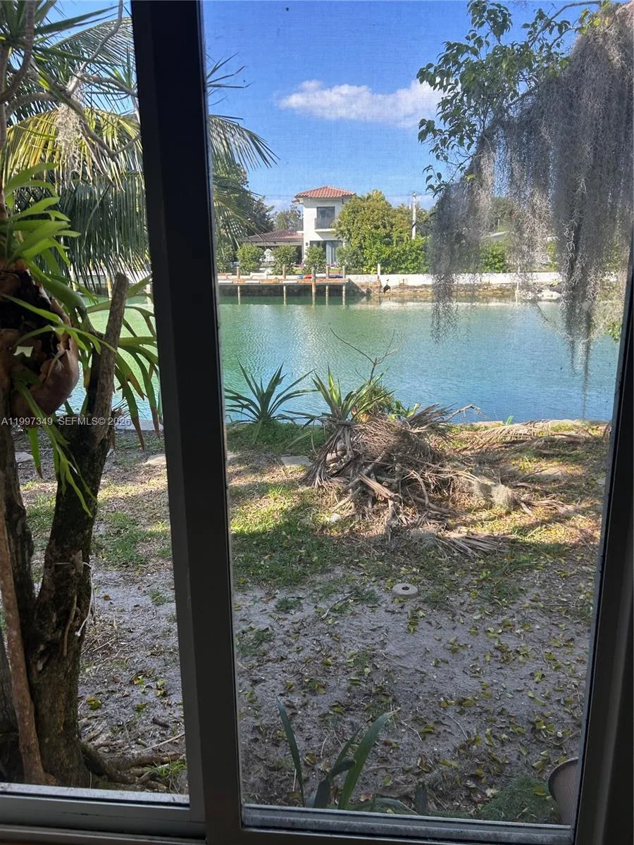 1795 Calais Dr # 3, Miami Beach, FL 33141