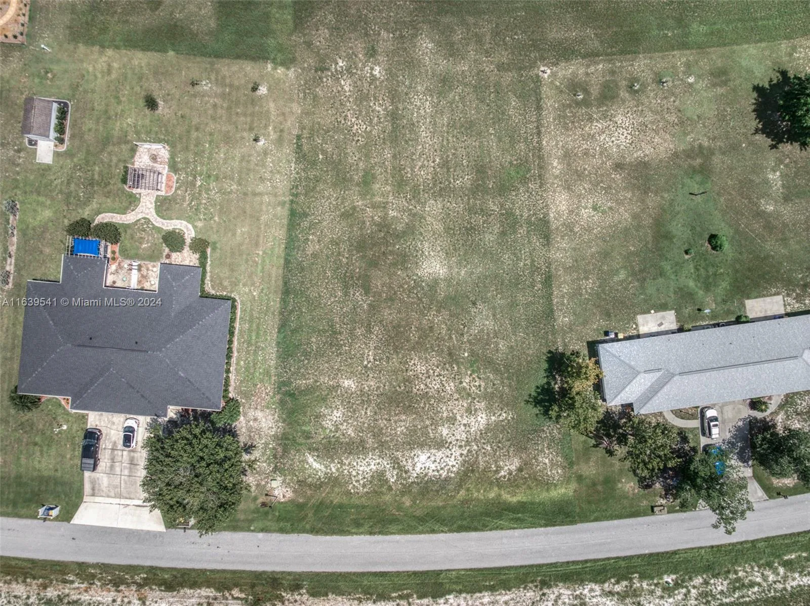 8269 Cozumel Lane, Sebring, FL 33876 photo 3