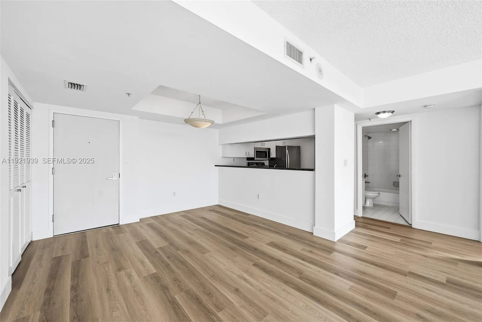 650 West Ave # 2209, Miami Beach, FL 33139 photo 13