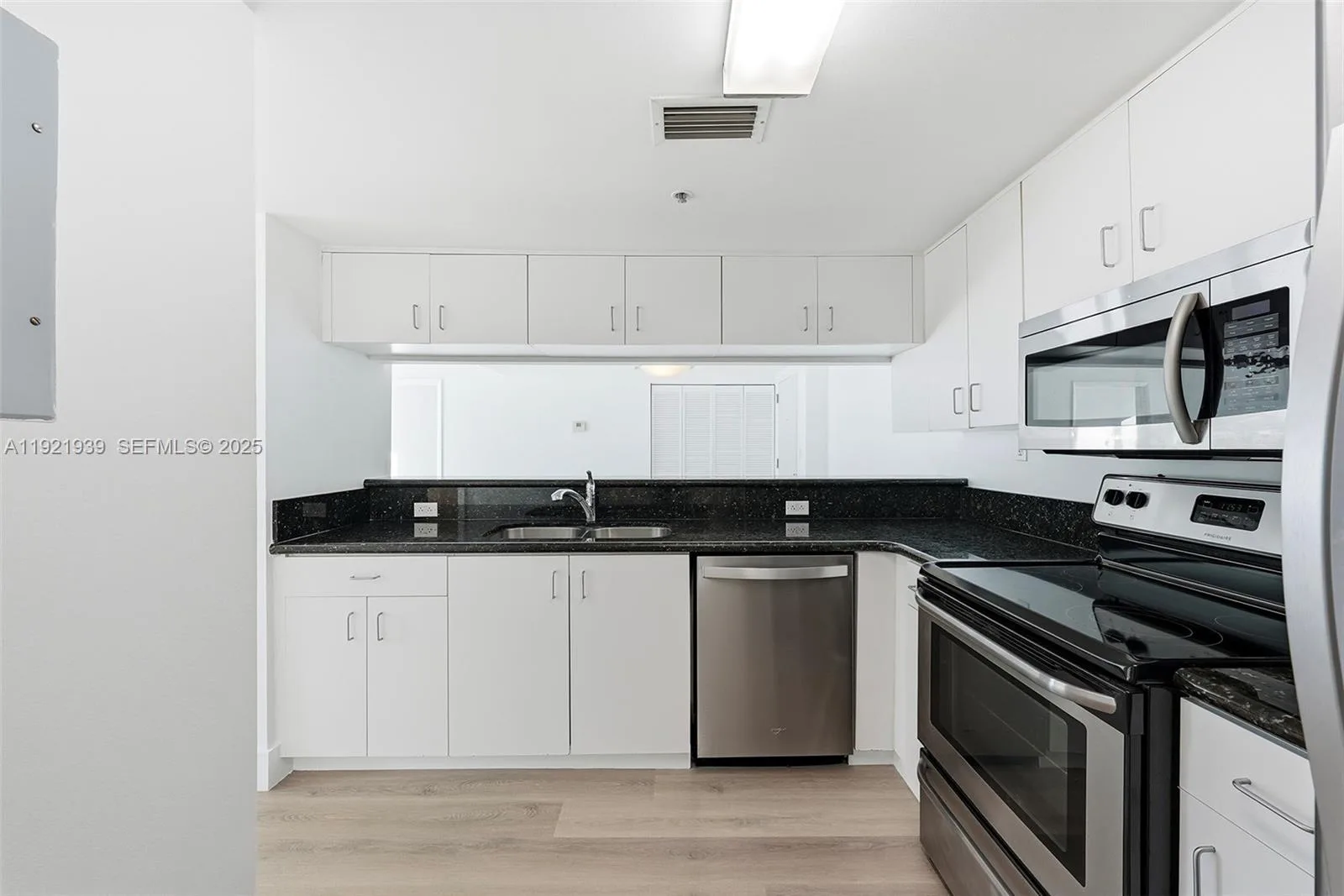 650 West Ave # 2209, Miami Beach, FL 33139 photo 7