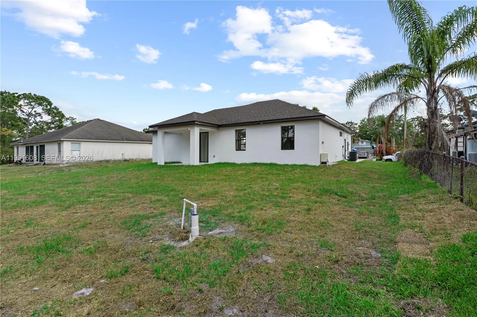 1113 ENRIQUE ST E, Lehigh Acres, FL 33974 photo 5