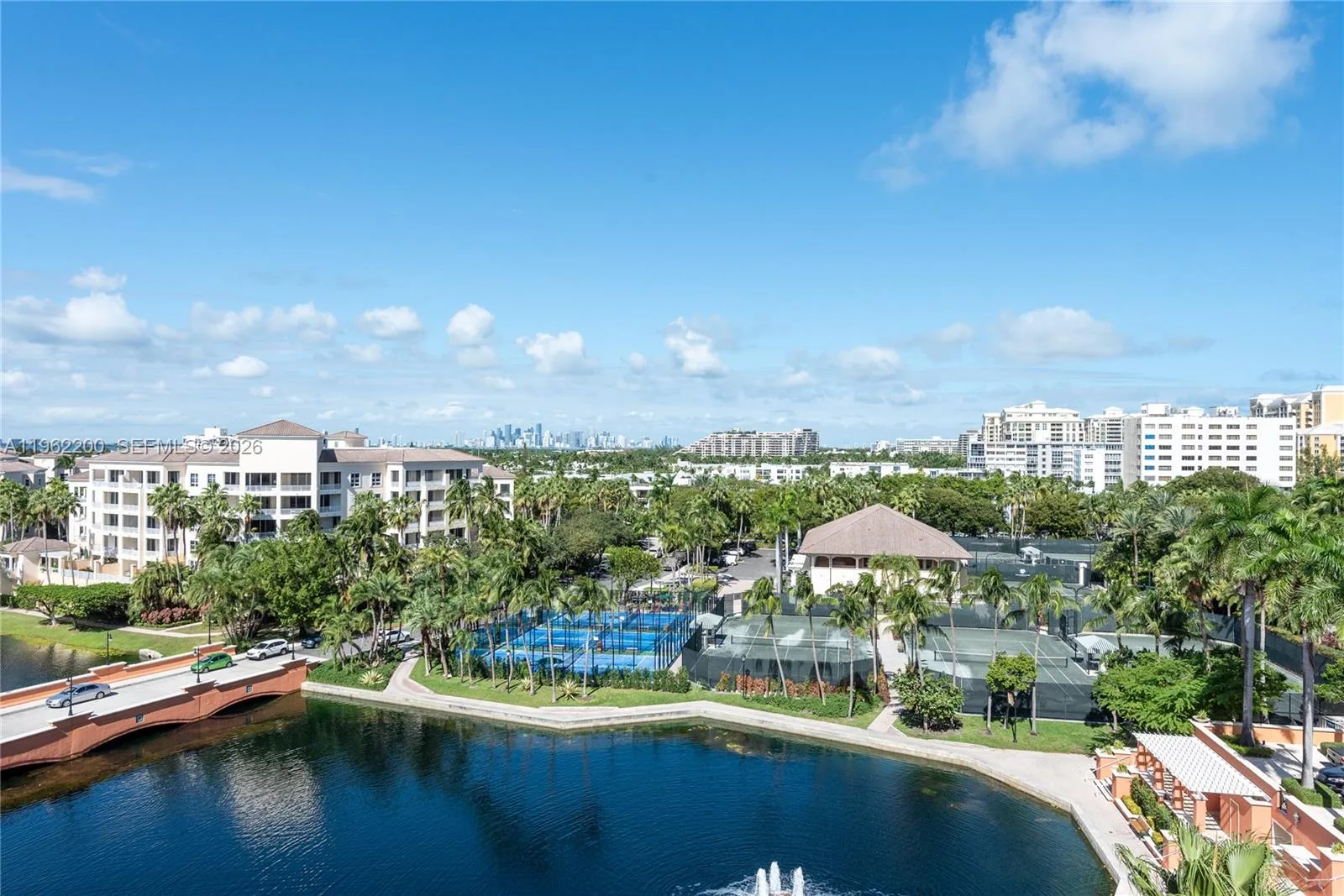 765 Crandon Blvd # PH-4, Key Biscayne, FL 33149