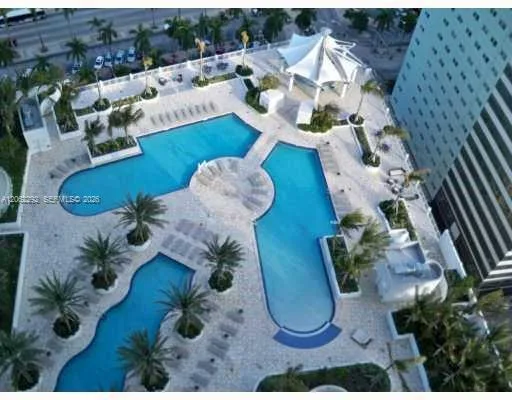 244 Biscayne Blvd # 303, Miami, FL 33132 photo 5
