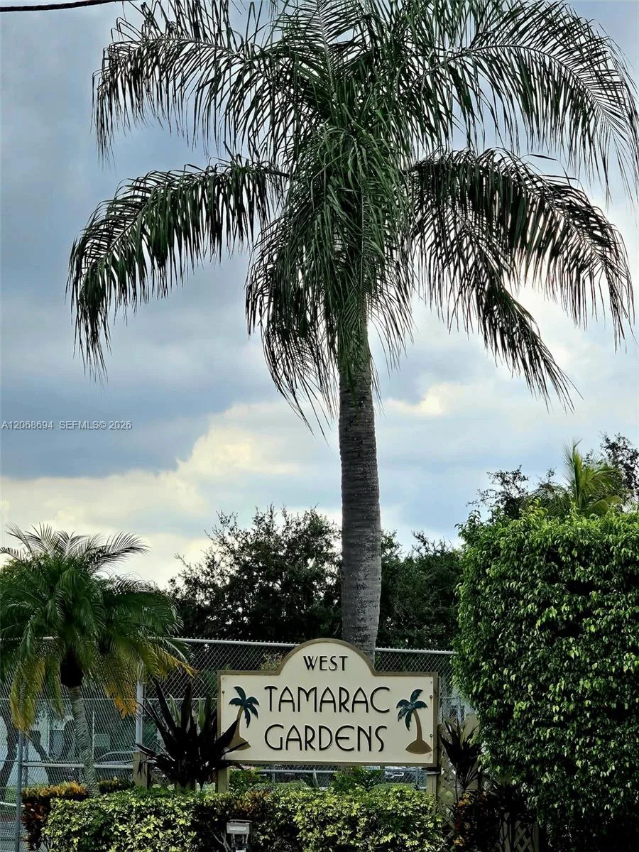9830 W Mcnab Rd # 208, Tamarac, FL 33321