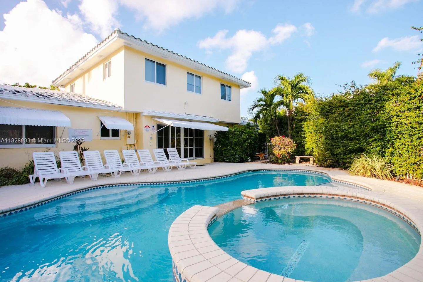 809 S 17th Ave, Hollywood, FL 33020 photo 2