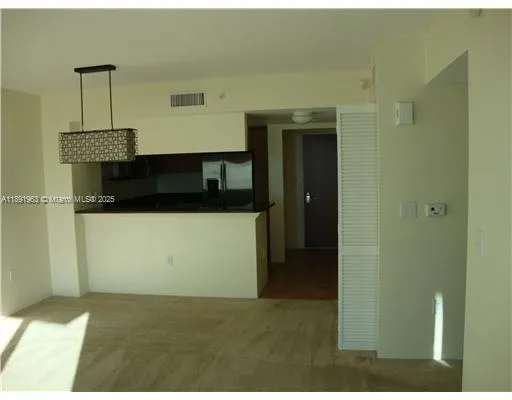 31 SE 5 ST # 1210, Miami, FL 33131 photo 4