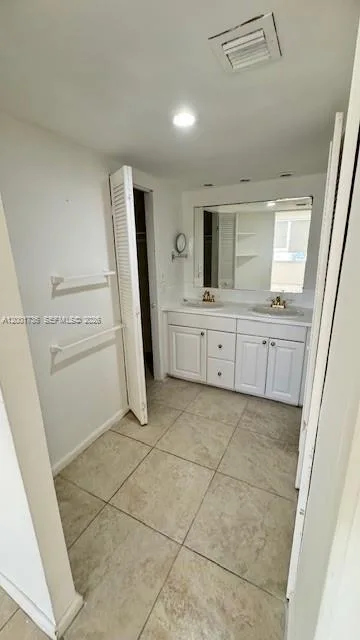 2025 NE 164th St # 616, North Miami Beach, FL 33162 photo 4