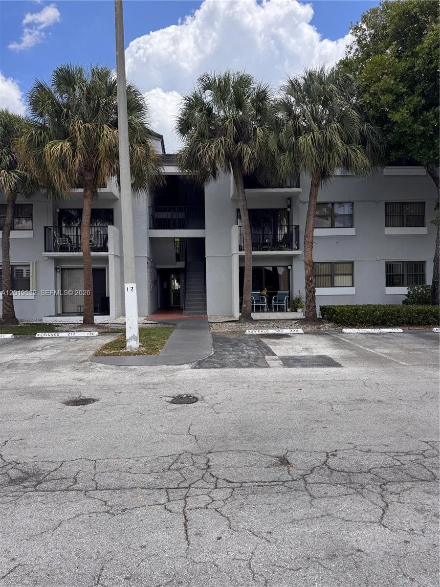 7115 NW 179th St # 207, Hialeah, FL 33015 photo 3