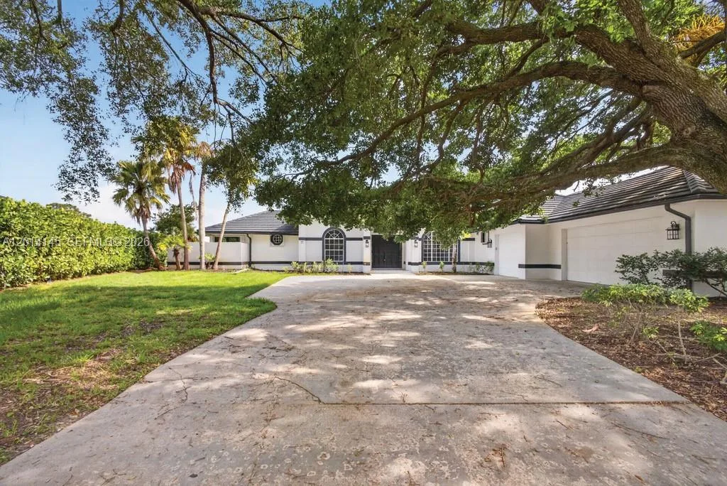19558 Red Gum Trl, Jupiter, FL 33458
