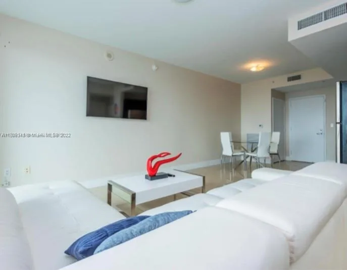 IVY at Riverfront Unit 2008 at 90 SW 3rd St # 2008, Miami, FL 33130 — photo 1