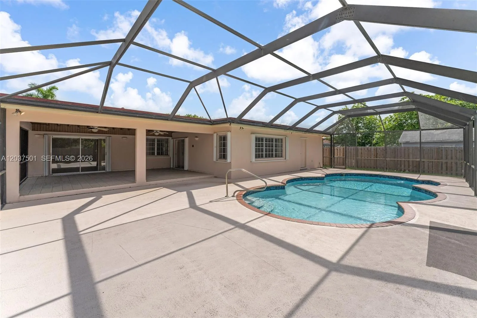 10842 SW 33rd St, Miami, FL 33165