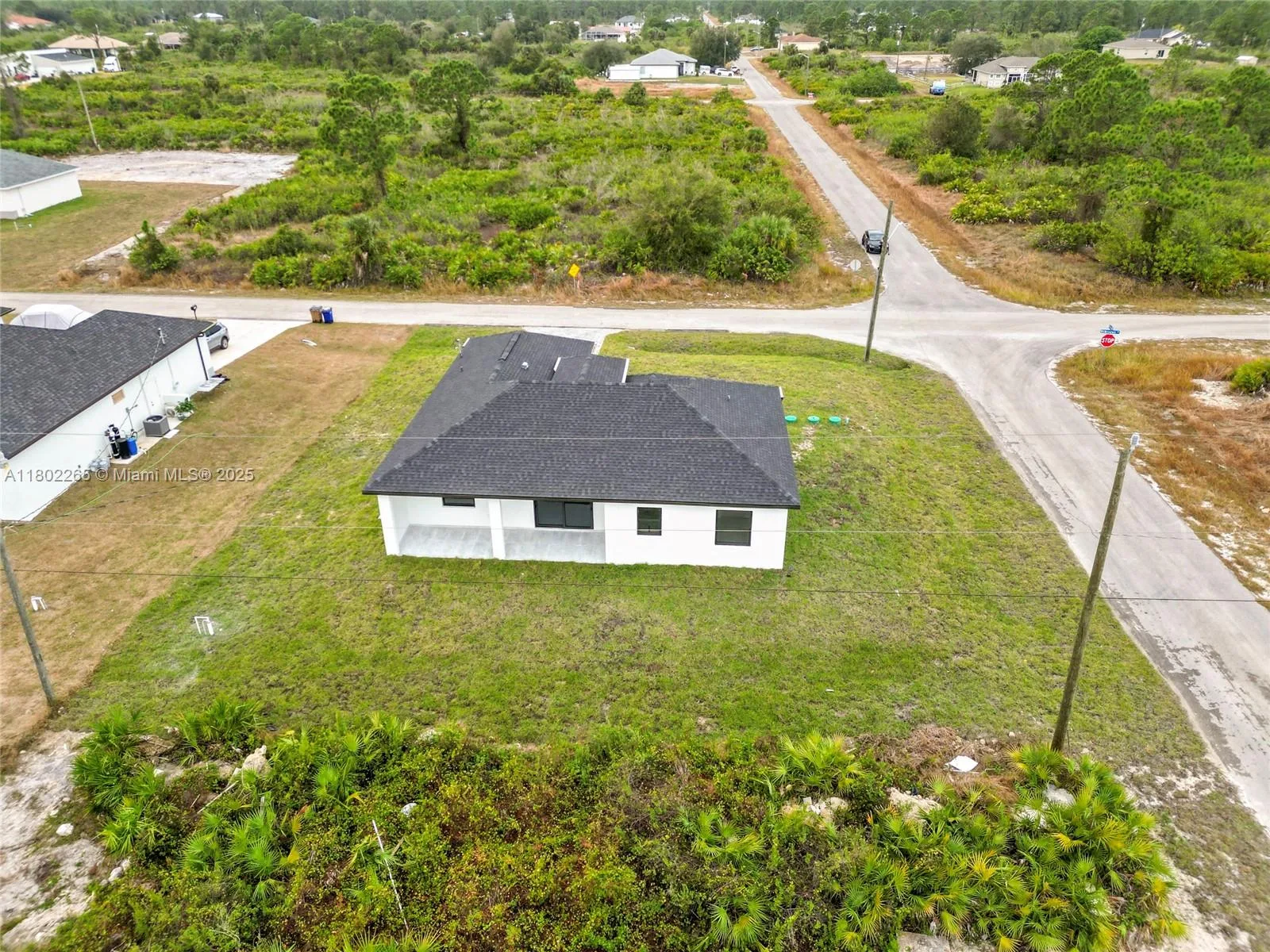 1222 Hibiscus, Lehigh Acres, FL 33972 photo 4