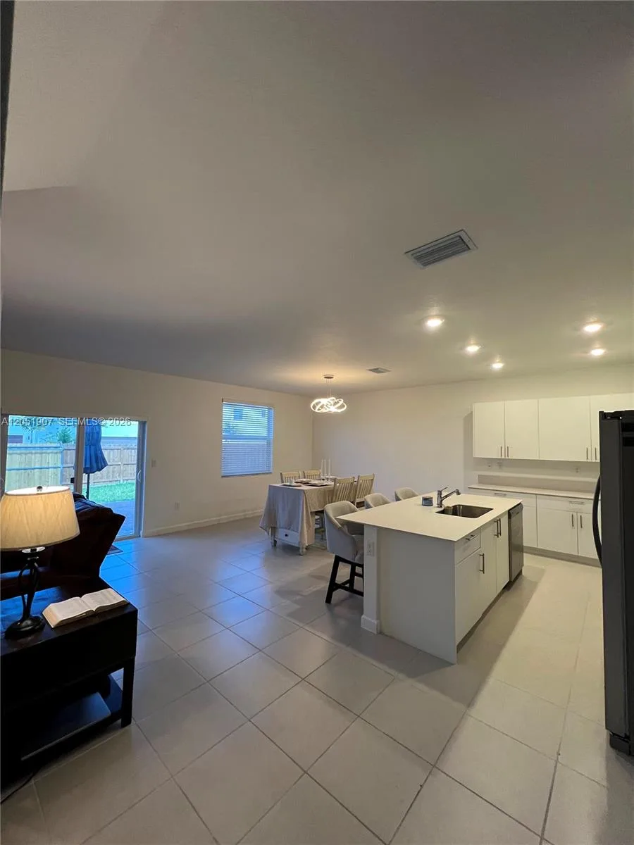 2523 SE 26th Ter, Homestead, FL 33035 photo 9