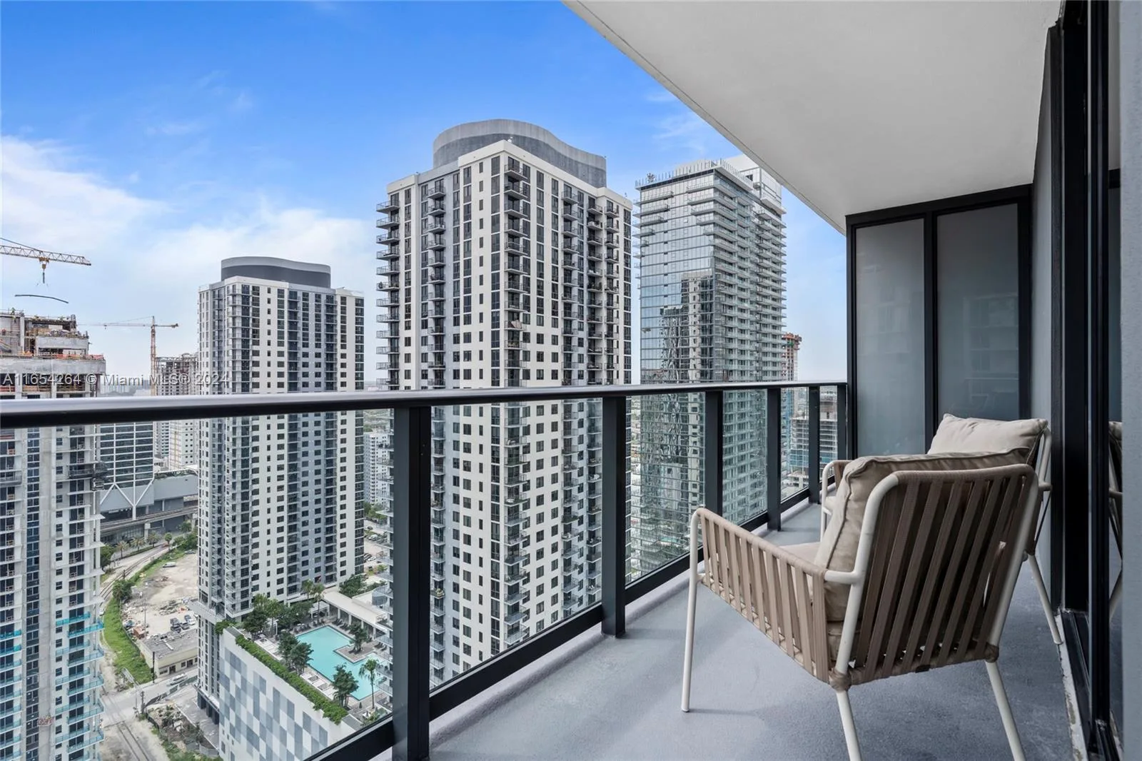 601 NE 1st Ave # 2905, Miami, FL 33132 photo 4
