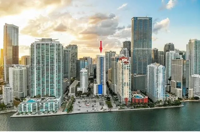 1200 Brickell Bay Dr # 1915, Miami, FL 33131 photo 2