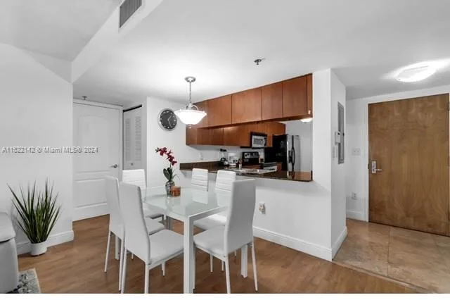1200 Brickell Bay Dr # 1915, Miami, FL 33131 photo 5