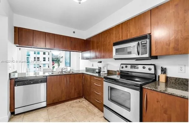 1200 Brickell Bay Dr # 1915, Miami, FL 33131 photo 9