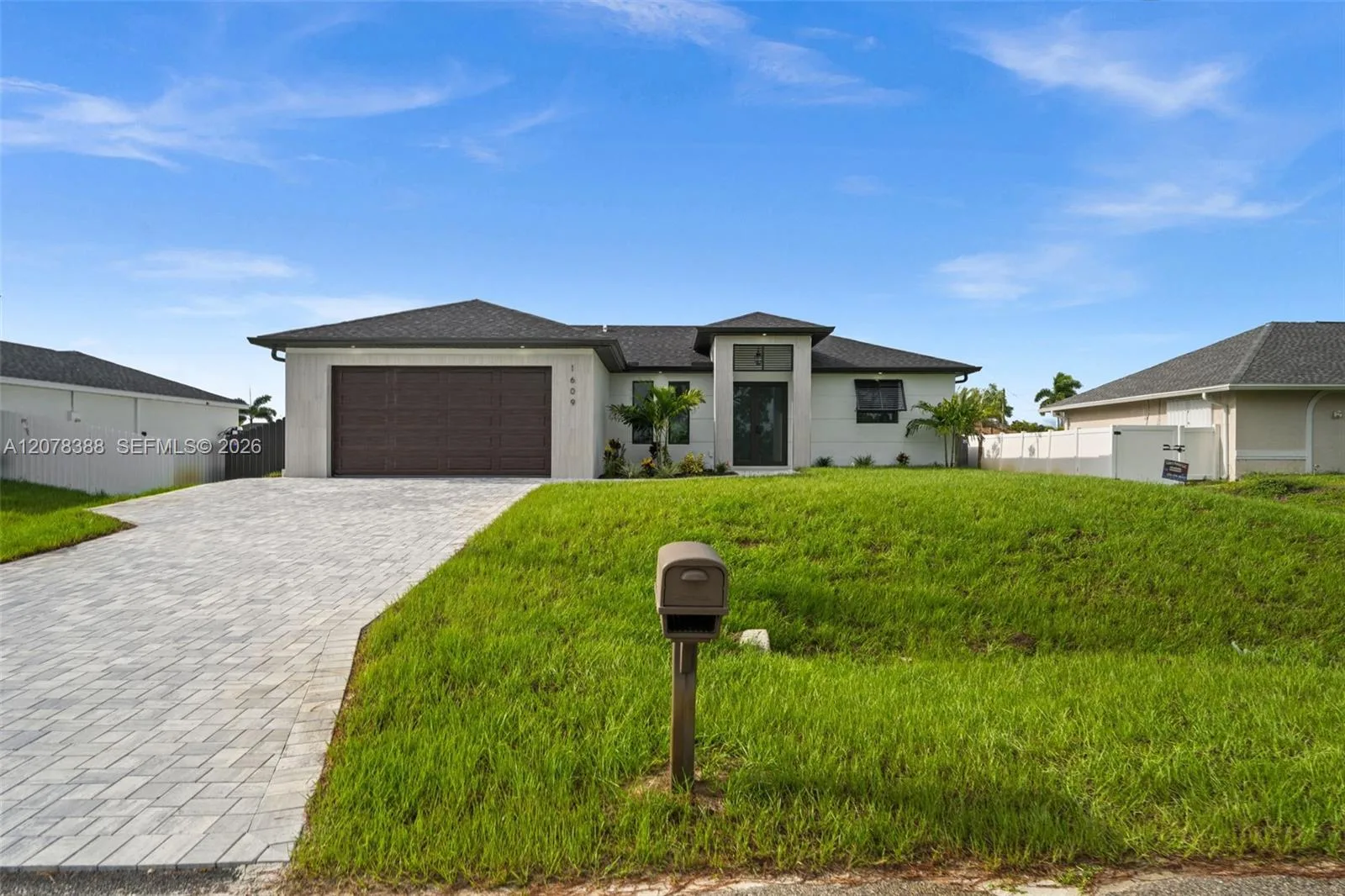 1609 NW 16th Ter, Cape Coral, FL 33993 photo 2