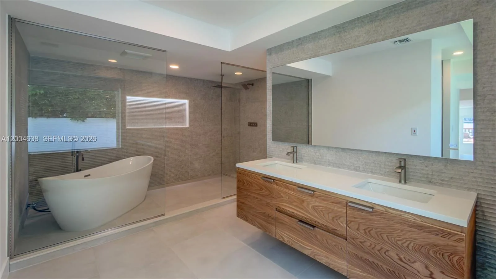 1690 Daytonia Rd, Miami Beach, FL 33141 — zdjęcie 3