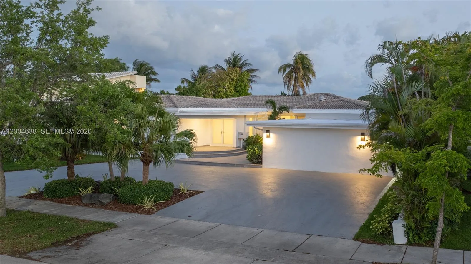 1690 Daytonia Rd, Miami Beach, FL 33141 photo 7