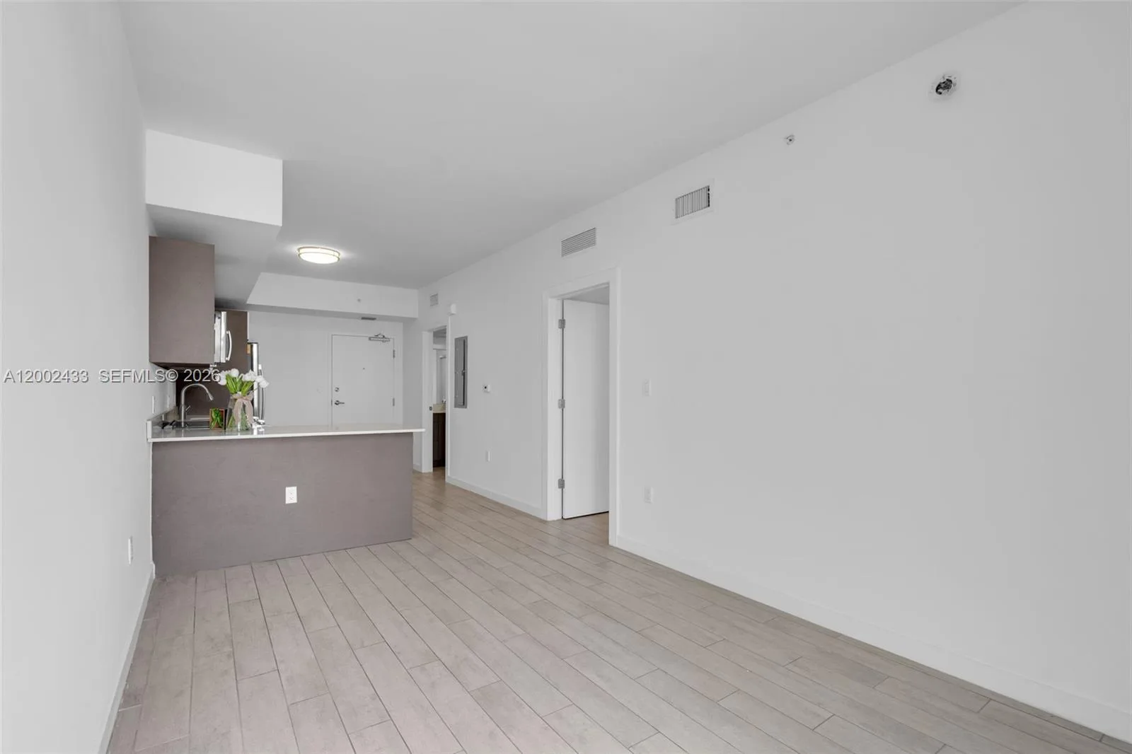 321 NE 26th St # 605, Miami, FL 33137 photo 9