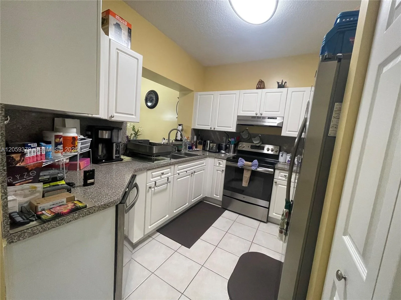 904 NW 100th Ave, Pembroke Pines, FL 33024 photo 13