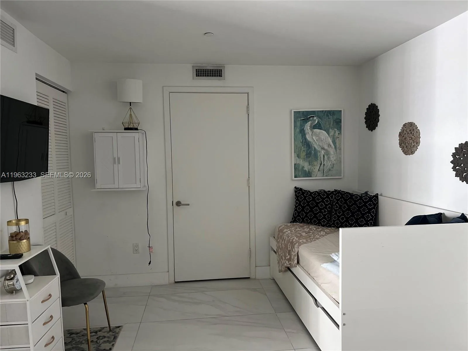 31 SE 6th St # 1404, Miami, FL 33131 photo 10