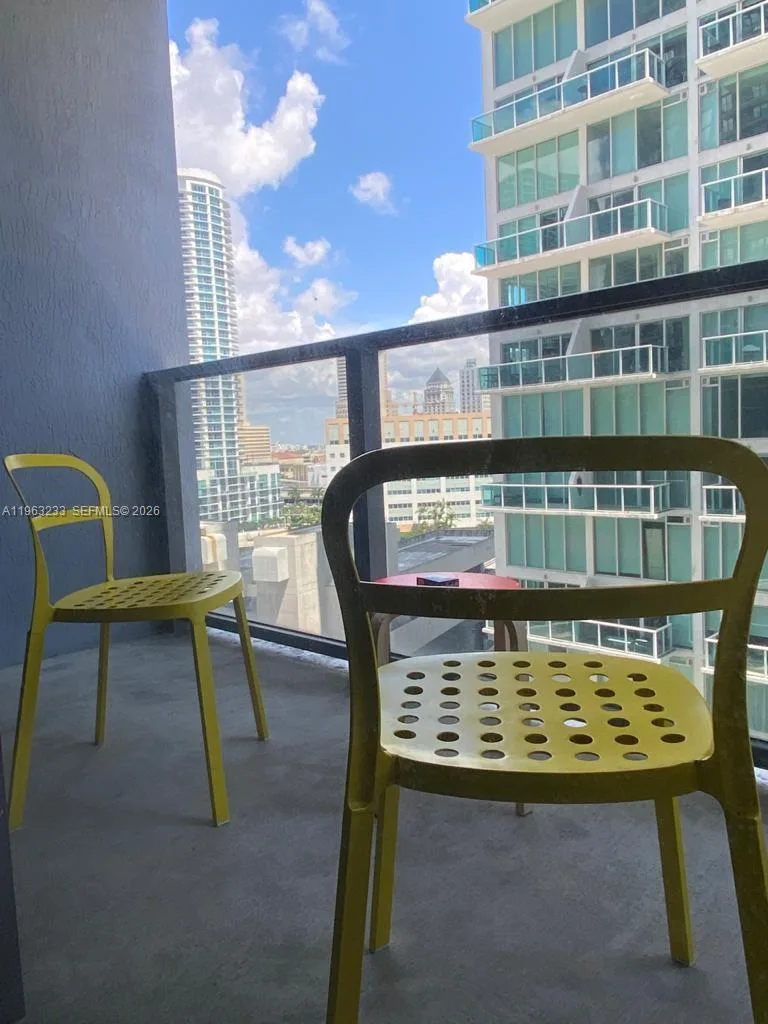 31 SE 6th St # 1404, Miami, FL 33131 photo 13