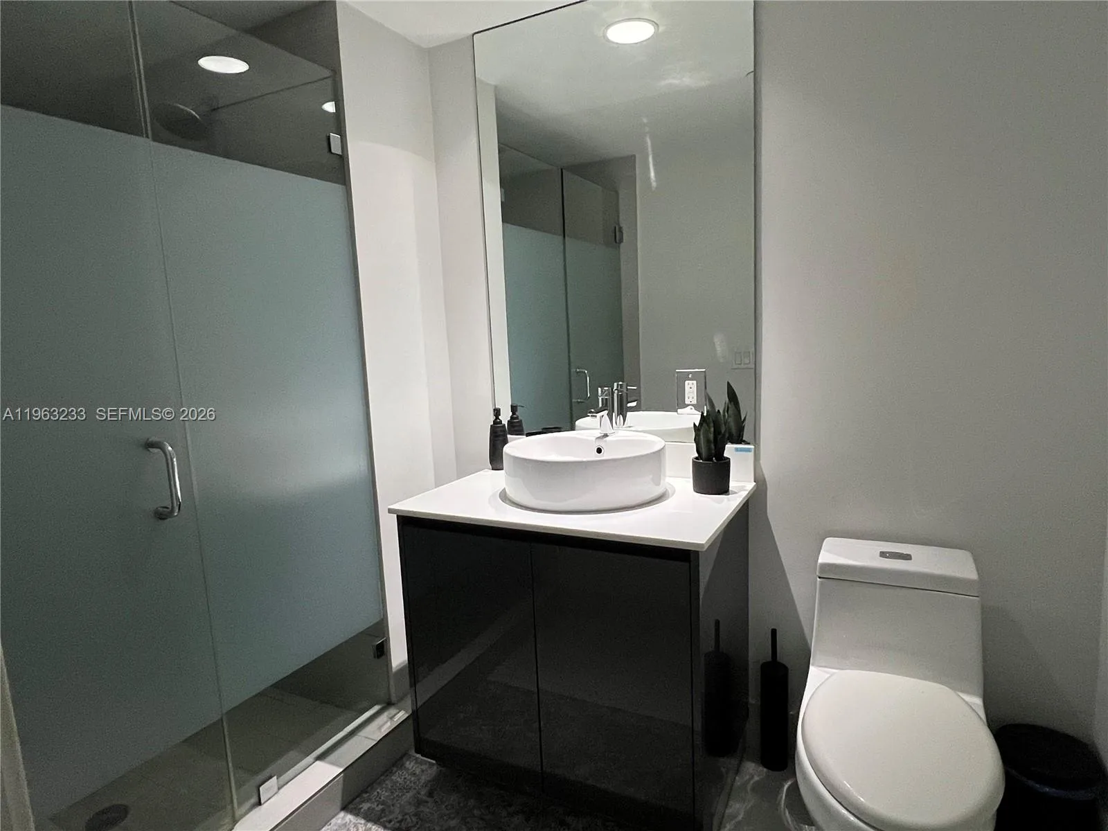 31 SE 6th St # 1404, Miami, FL 33131 photo 7