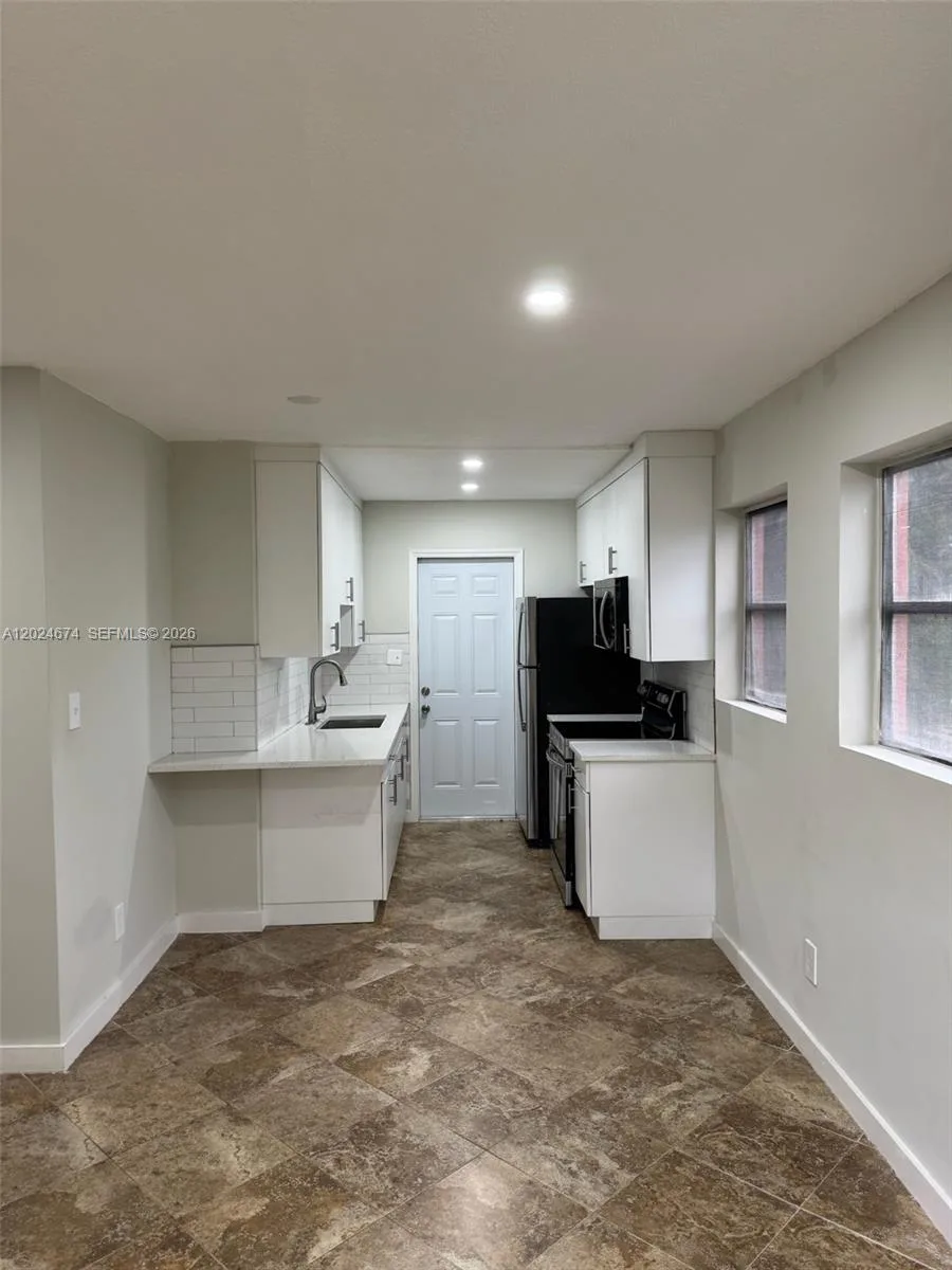 813 SW 29th St, Fort Lauderdale, FL 33315 photo 11