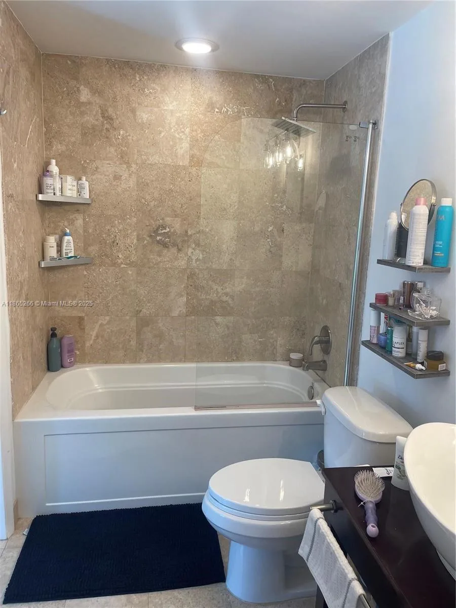 350 S Miami Ave # 1108, Miami, FL 33130 photo 5