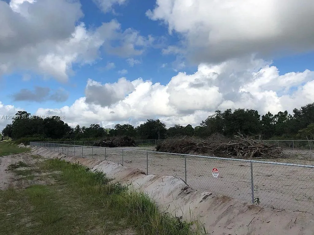 580 S Jasmine St, Clewiston, FL 33440 photo 4