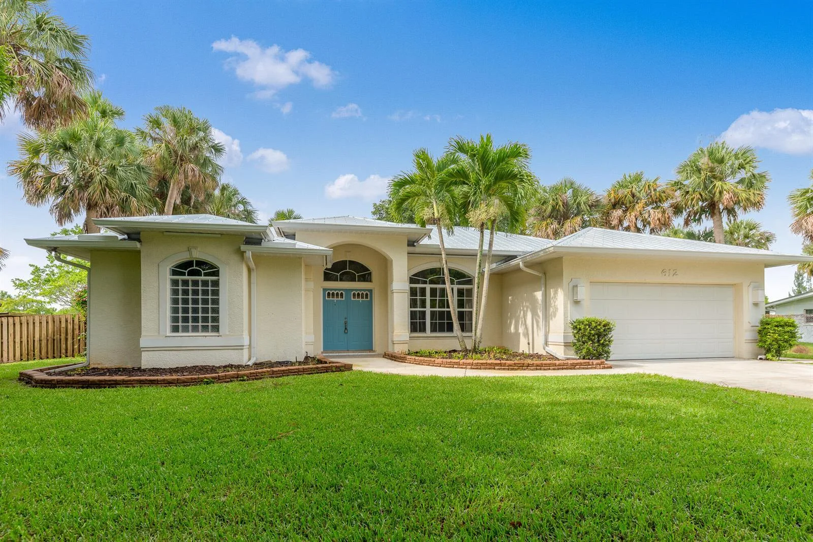 612 SE 6TH Street, Stuart, FL 34994