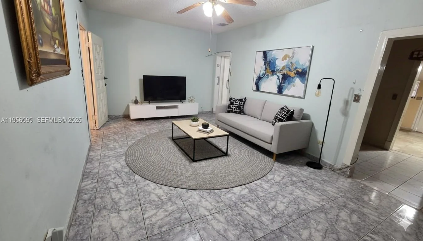 2764 NW 31st St, Miami, FL 33142 photo 10