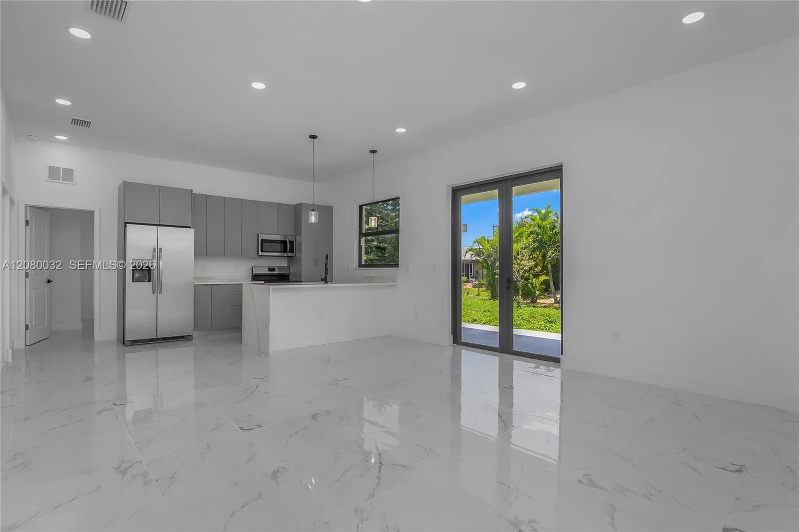 1208 NE 19TH ST, Cape Coral, FL 33909 photo 3