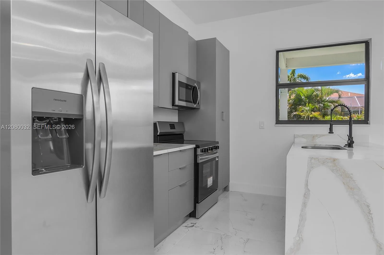 1208 NE 19TH ST, Cape Coral, FL 33909 photo 8