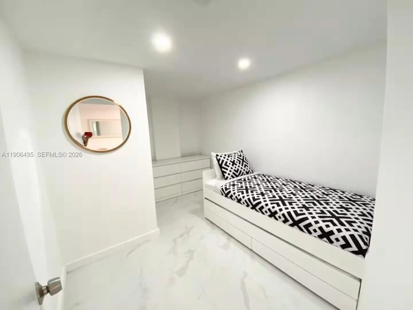 19370 Collins Ave # PH-10, Sunny Isles Beach, FL 33160 photo 13