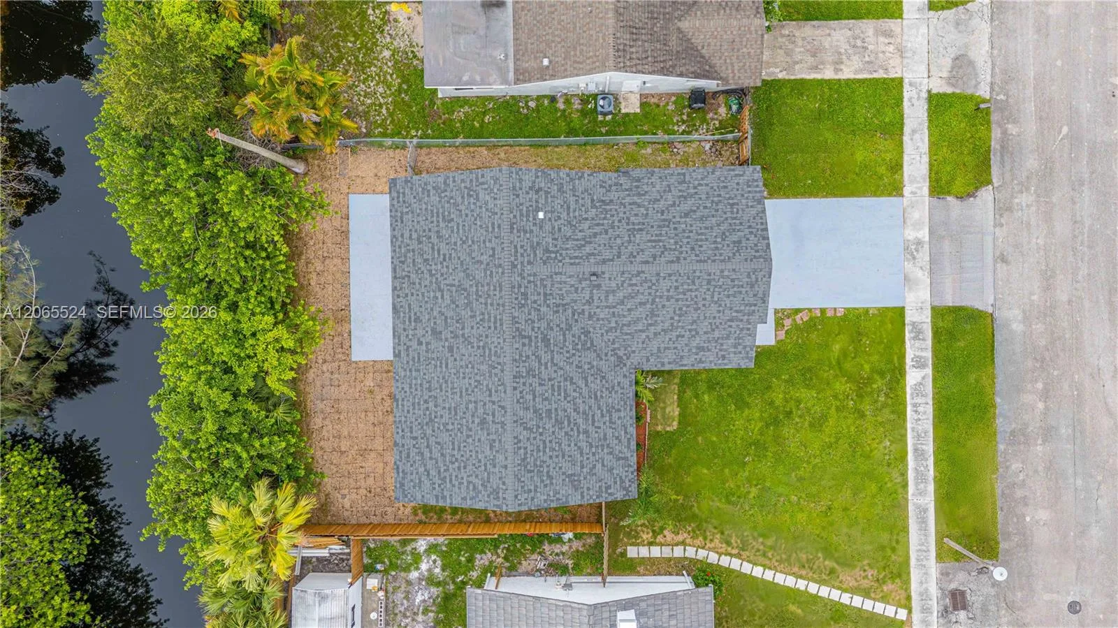 8500 SW 20th St, North Lauderdale, FL 33068 photo 4