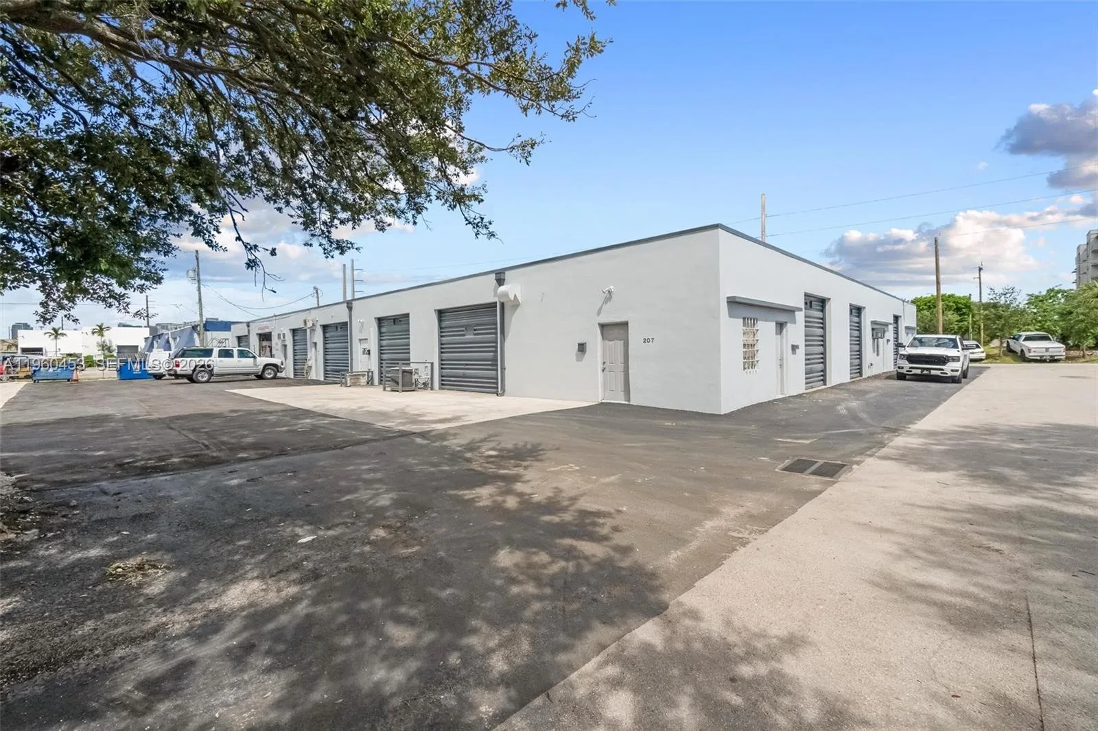 201 SW 21st St, Fort Lauderdale, FL 33315 photo 2