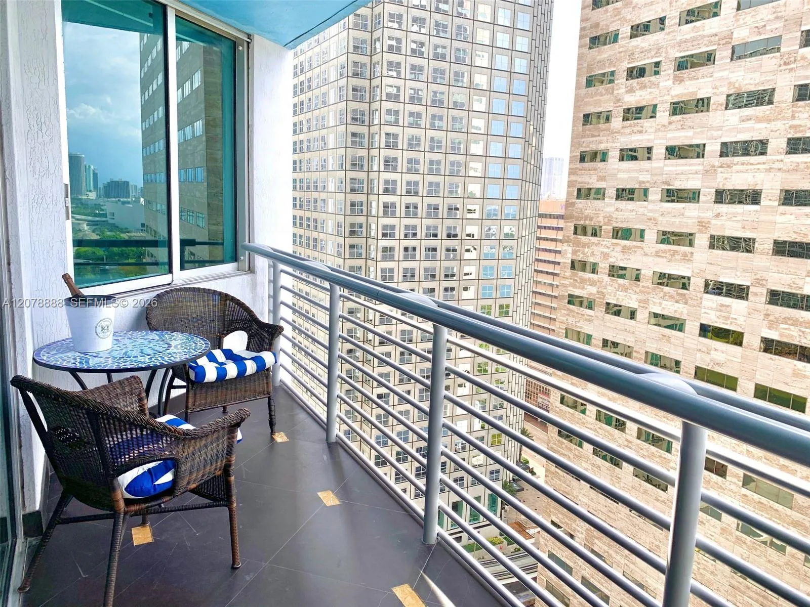325 S Biscayne Blvd # 2714, Miami, FL 33131 photo 5